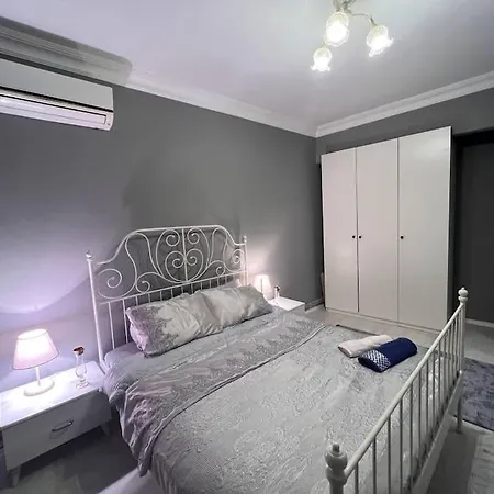 Lovely 2 Bedroom In Osmanbey Apartamento *